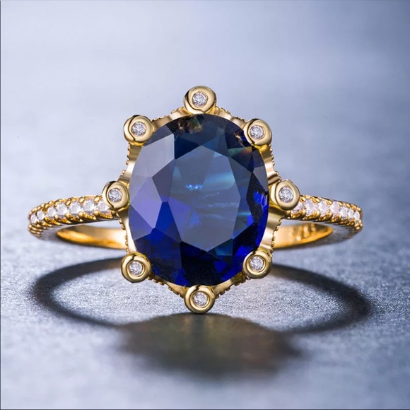 Jewelry - *NEW*18K Yellow Gold Cubic Zircon Elegant Ring